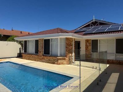 14 Falkland Way, Kinross