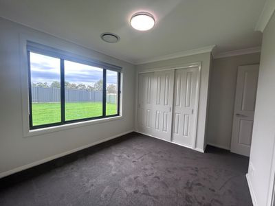 36 Violet Circuit, Dubbo