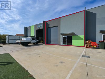 5 / 2 Helmshore Way, Port Kennedy