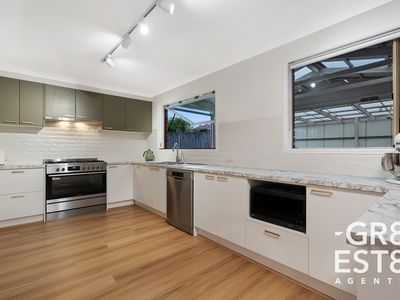 19 Frederick Rise, Narre Warren South