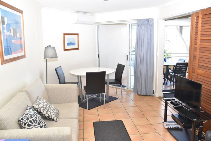 439 / 180 Alexandra Parade, Alexandra Headland