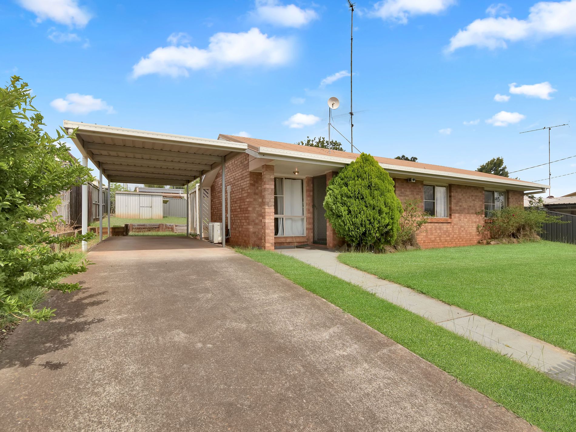 622 Greenwattle Street, Glenvale Hot Property