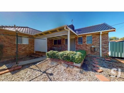 8 / 5 Gundarra Street, Dubbo