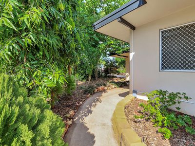 6 Sundew Court, Karama