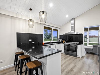 2-4 Outlook Ride, Kurunjang