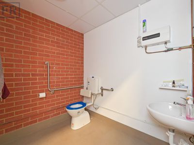 1 / 11 Simper Road, Yangebup