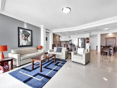 33 / 3 TEDDER AVENUE, Main Beach