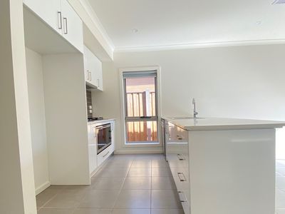 8 Joyce Street, Point Cook