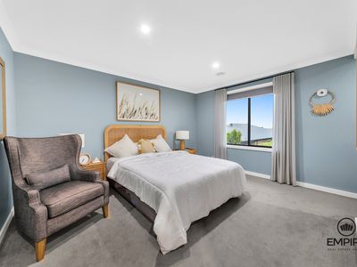 9 Merribrook Boulevard, Clyde