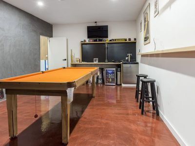 2 Highview  Court, Rye
