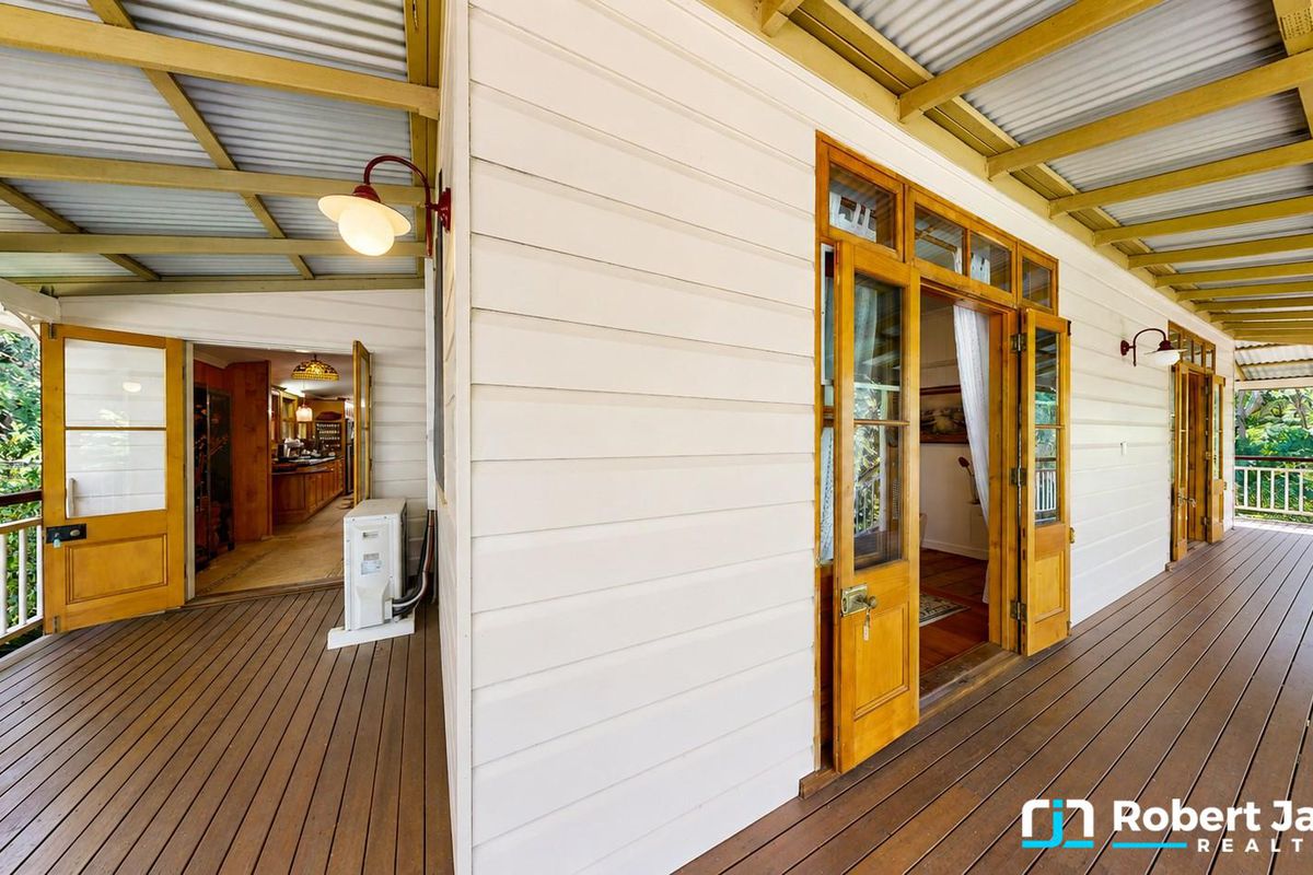 14 Lakeway Drive, Cooroibah