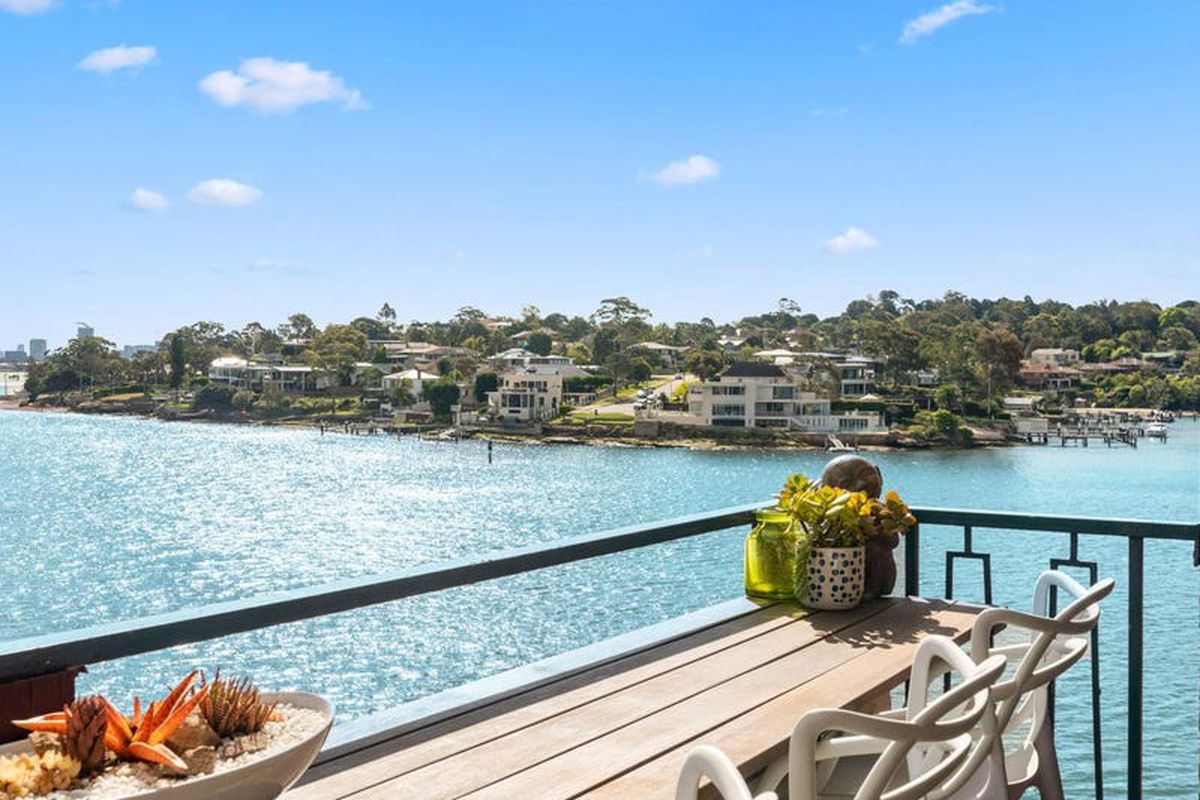 4 / 11 Bortfield Drive, Chiswick