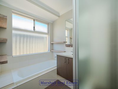 9 Columbia Crescent, Alkimos