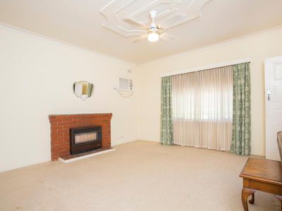 5 Wendover Walk, Glengowrie