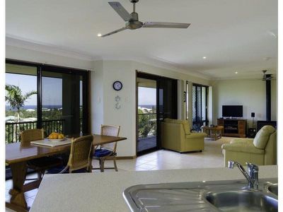 12 Voyagers Place, Sunrise Beach