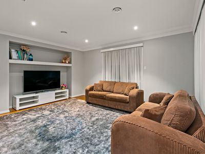 5 Bergen Close, Taylors Lakes