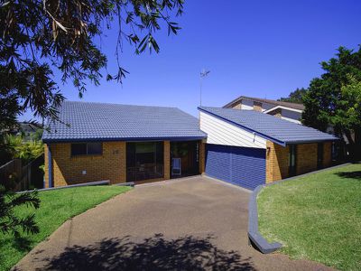 12 Sunbakers Drive, Forster