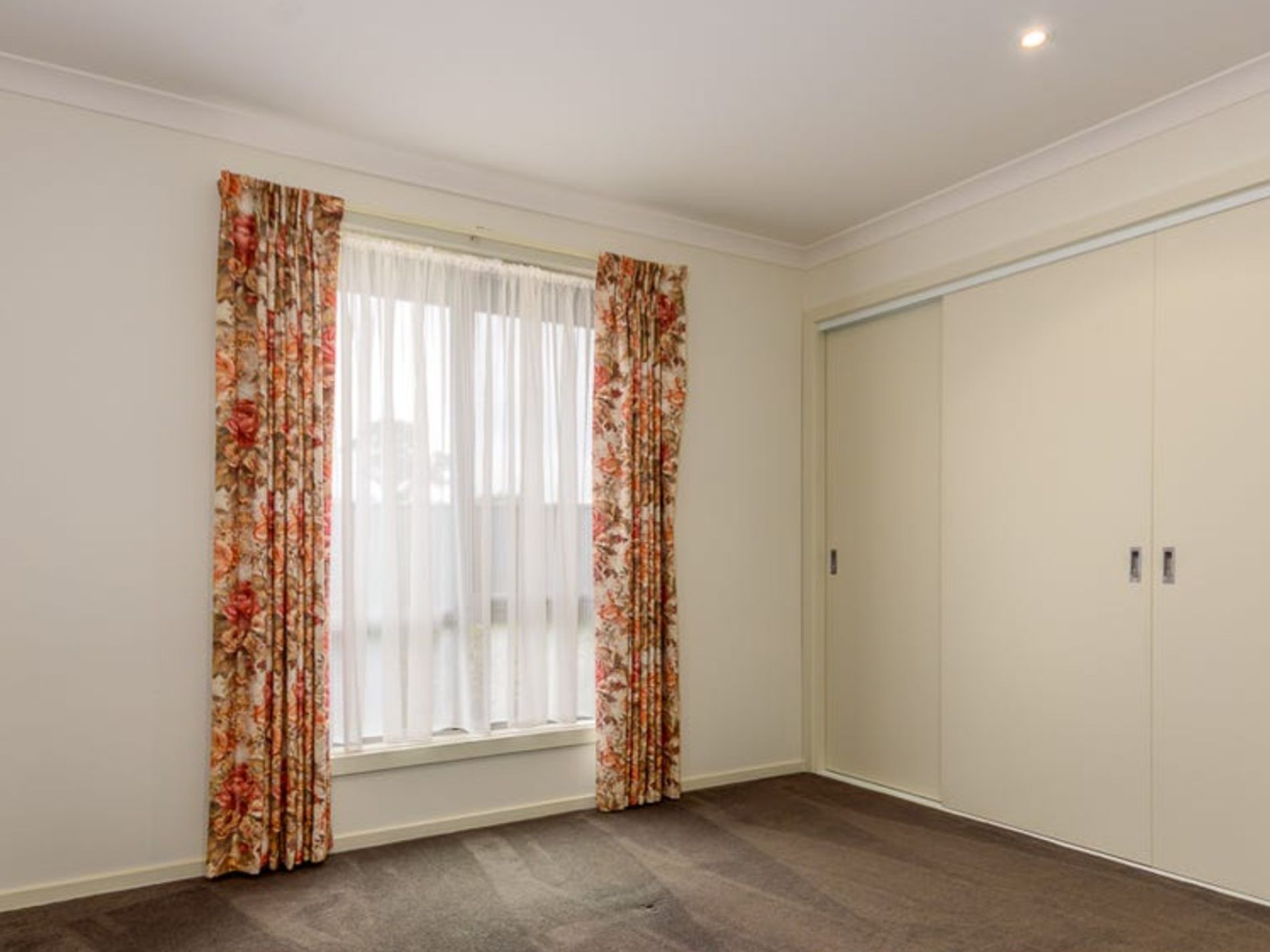2 / 13 Bradford Avenue, Prospect Vale