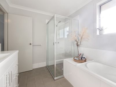 24 Bolwarra Avenue, Ulladulla