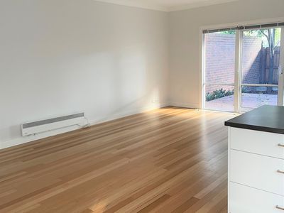 10a Beena Avenue, Carnegie