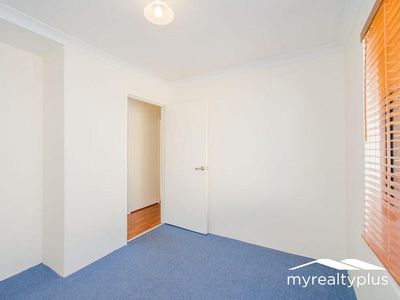 13B Silver Place, Morley