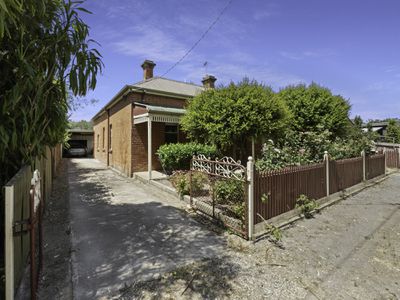 12 Clements Street, Wangaratta