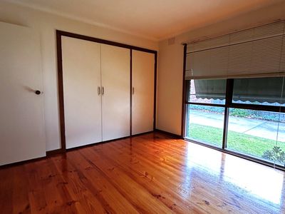 2 / 26 Golf Links Avenue, Oakleigh