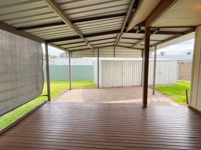 5 Harrison Crescent, Swan Hill