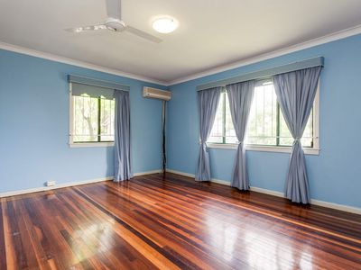 2 Sunbird St, Inala