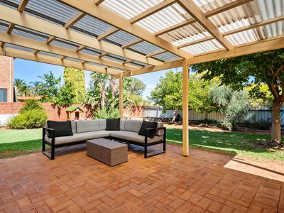 7 De Bernales Street, Hannans