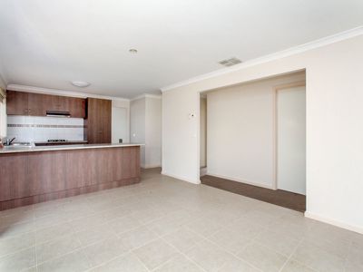82 Barrington Lane, Sunbury