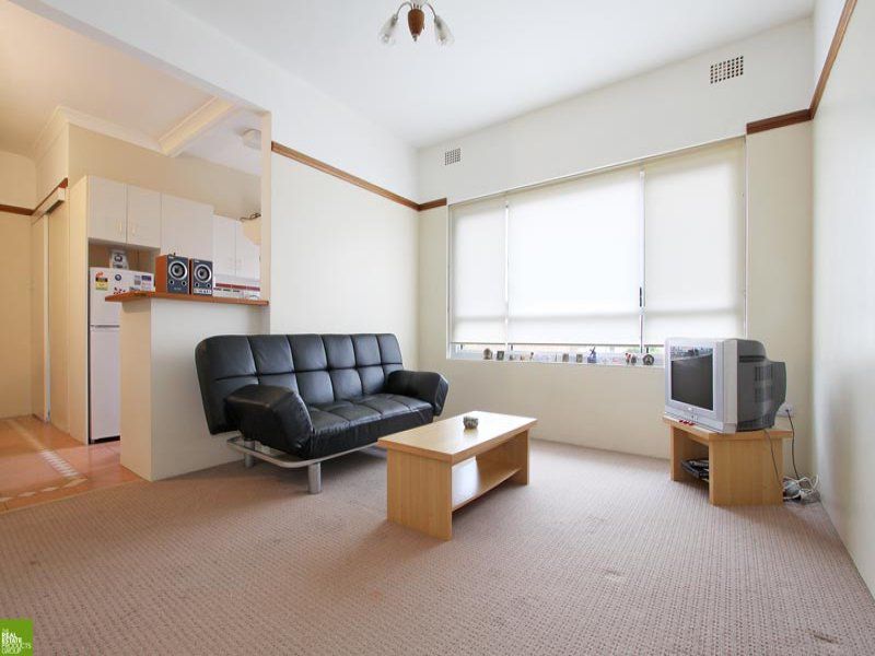 9 / 10 Market Place , Wollongong