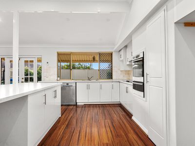 14 Keenan Way, Winthrop