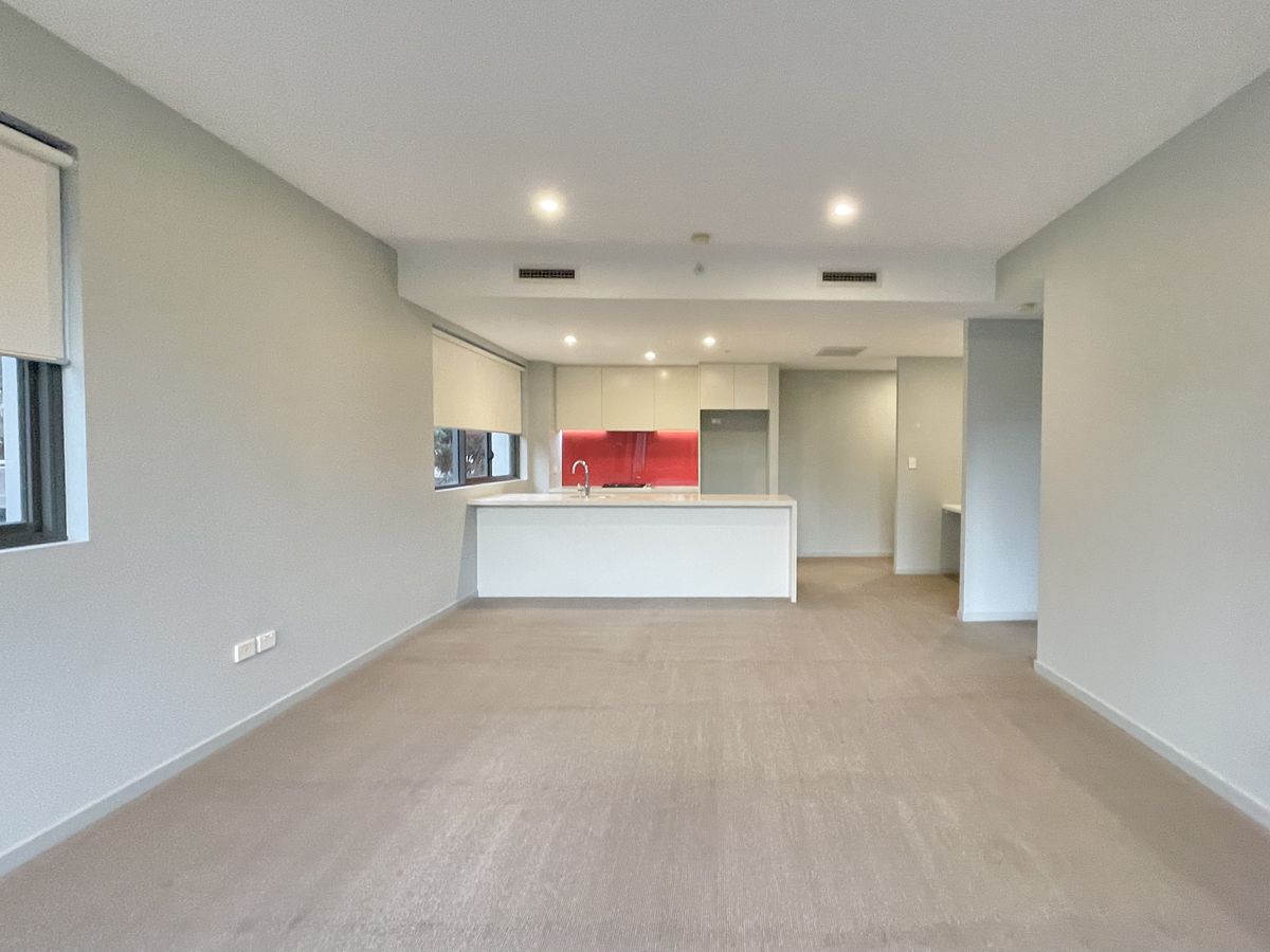 302 / 33 Devonshire Street, Chat...