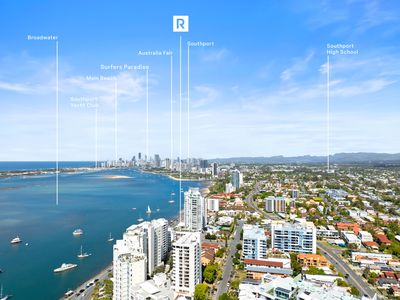 1402 / 41 Labrador Street, Labrador