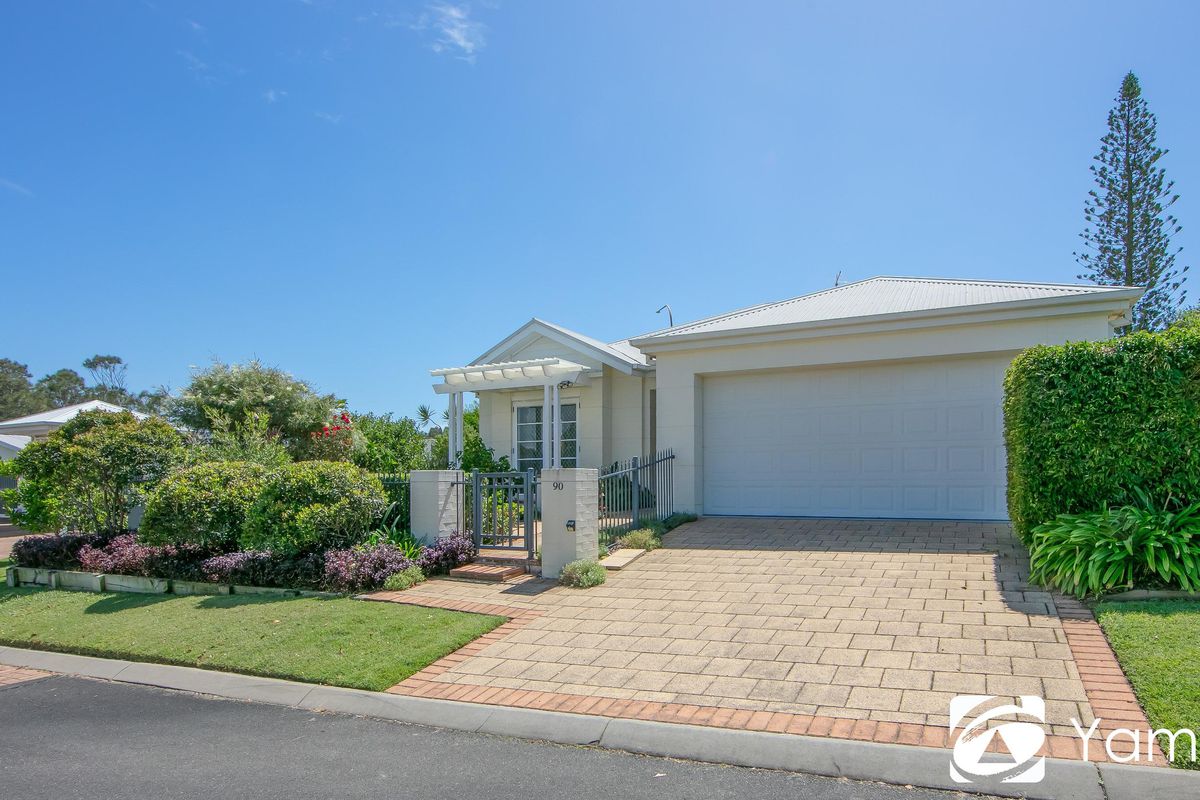 90 The Drive, Yamba