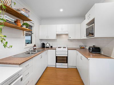 40 Girraween Avenue, Lake Illawarra