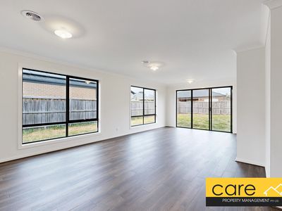 33 Casa Circuit, Clyde North