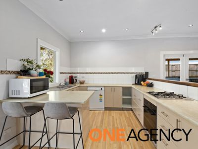 10 Leatham Avenue, Nowra