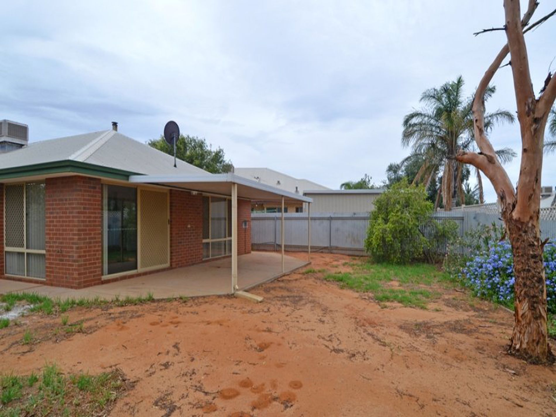 8A Siberia Close, Hannans