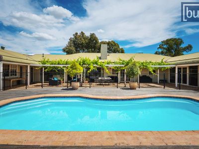 136 Sargeant Road, Table Top