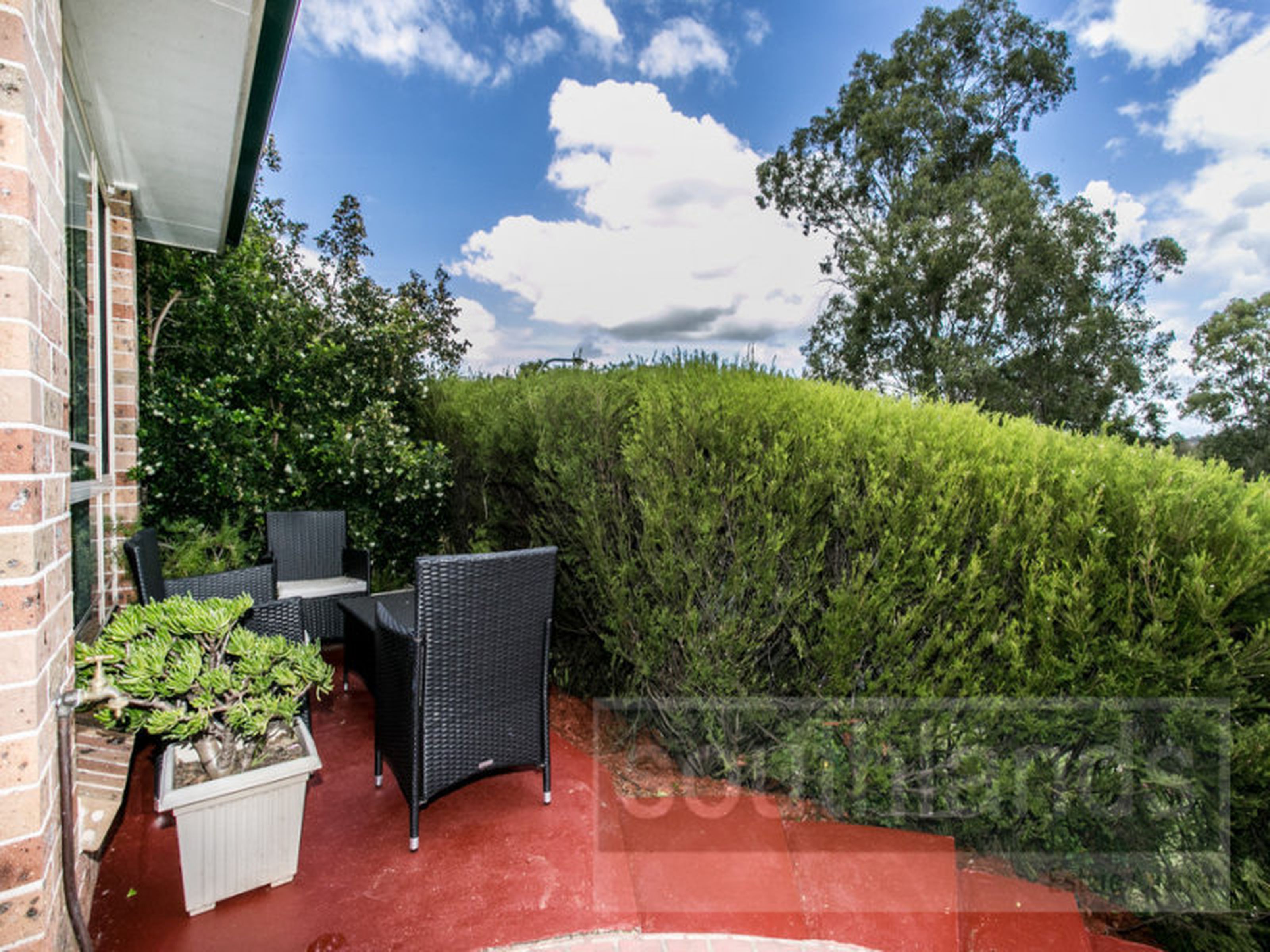 2 / 1 Barron Field Drive, GLENMORE PARK