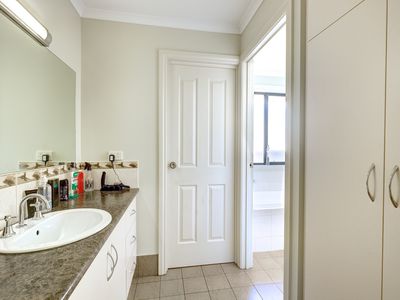 11 Henry Moss Court, Murray Bridge