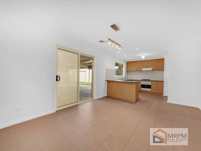4 Lucy Close, Tarneit
