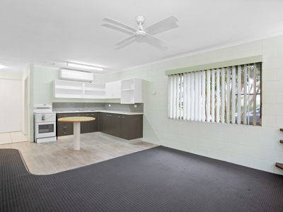 1 / 24 Pirie Street, Mackay