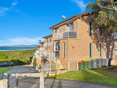 4 / 9 Surfside Drive, Port Kembla