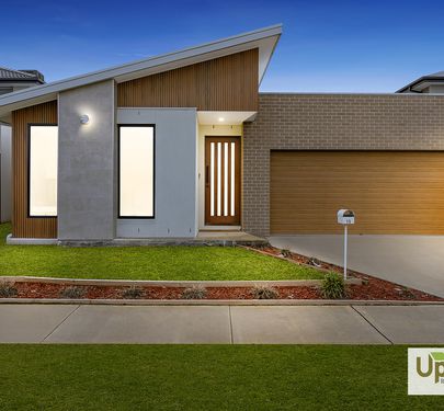15 Pembrokeshire Loop, Clyde