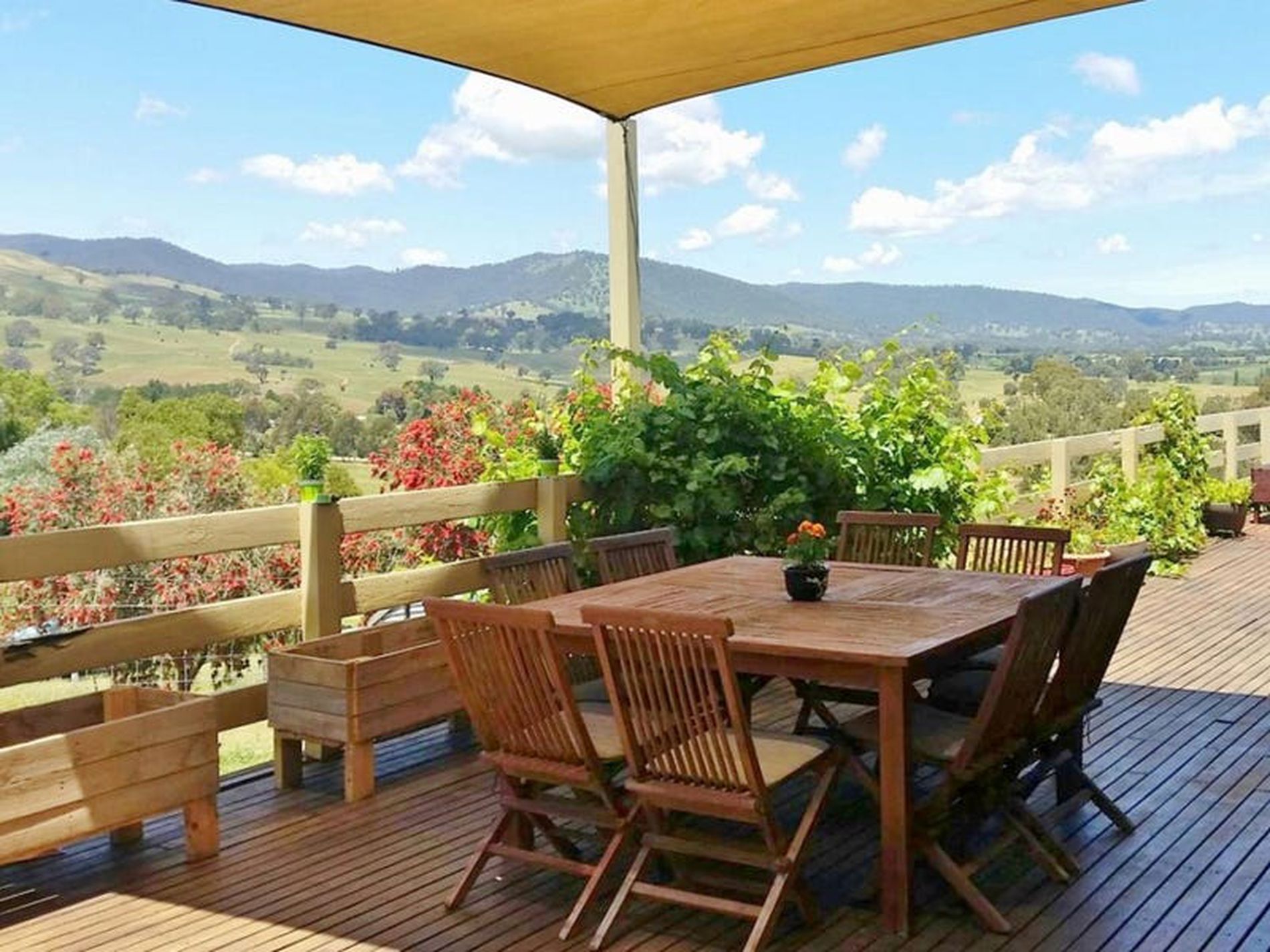 75 Killarney Lane BOOROLITE, Mansfield District Property Group