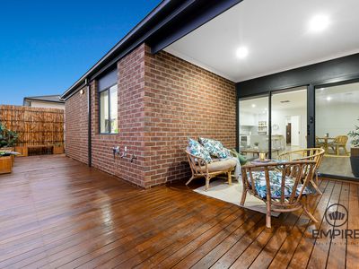 32 Gallant Drive, Clyde North