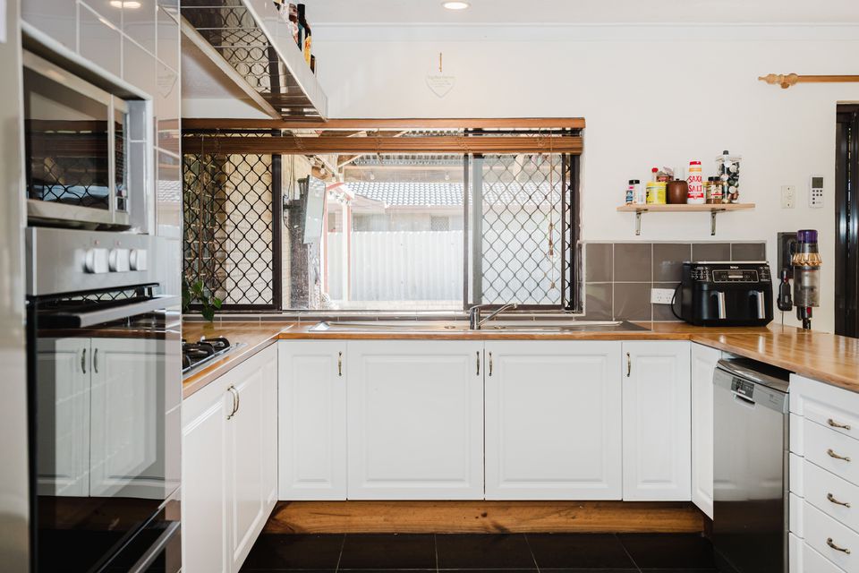 36 Holcombe Road, Warnbro
